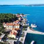 Spongiola Hotel 4*