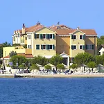 Spongiola Hotel 4*
