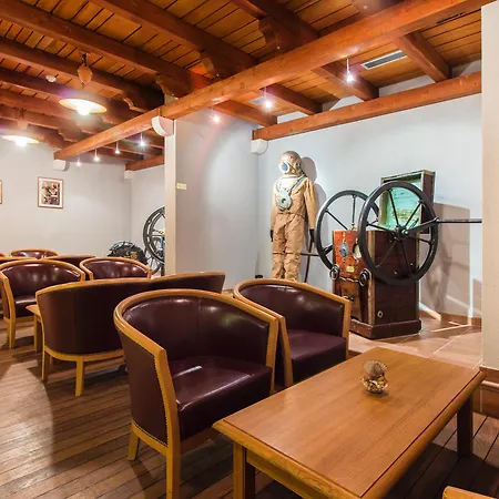 Spongiola Hotel 4*