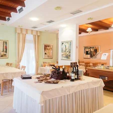 Spongiola Hotel 4*