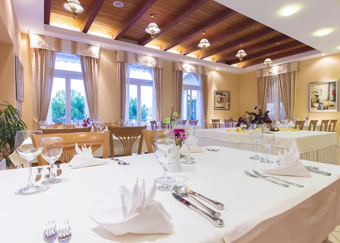 斯庞吉欧拉酒店 4*